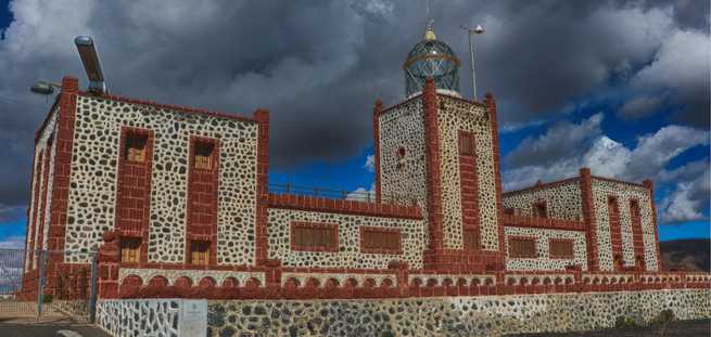 De Vuurtoren van Entallada op Fuerteventura, met een adembenemend uitzicht op de oceaan*****************************